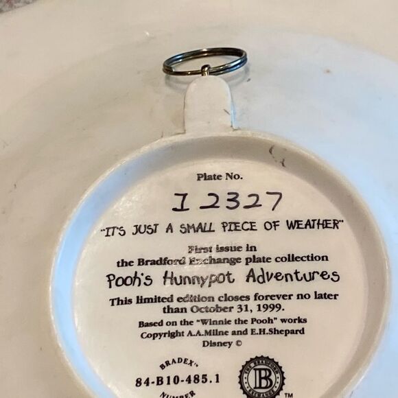 Disney Bradford Exchange Winnie The Pooh Honey Pot Adventure Collector Plate - Picture 6 of 12